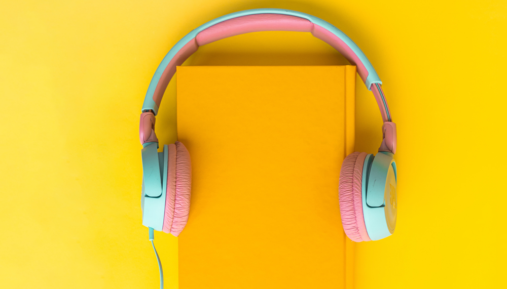 Le livre audio explose. Savez-vous vraiment comment le produire, le céder… et le protéger ?